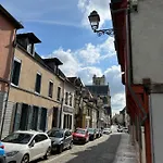 Apartment Aux Deux Clochers De *