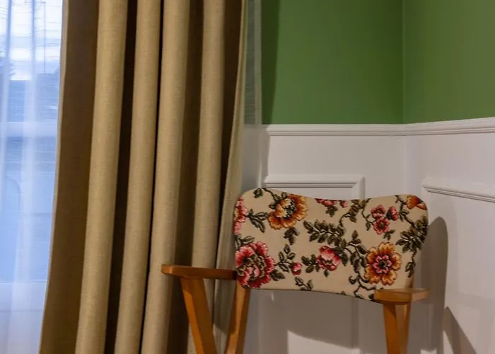 Aux Deux Clochers De Daire *