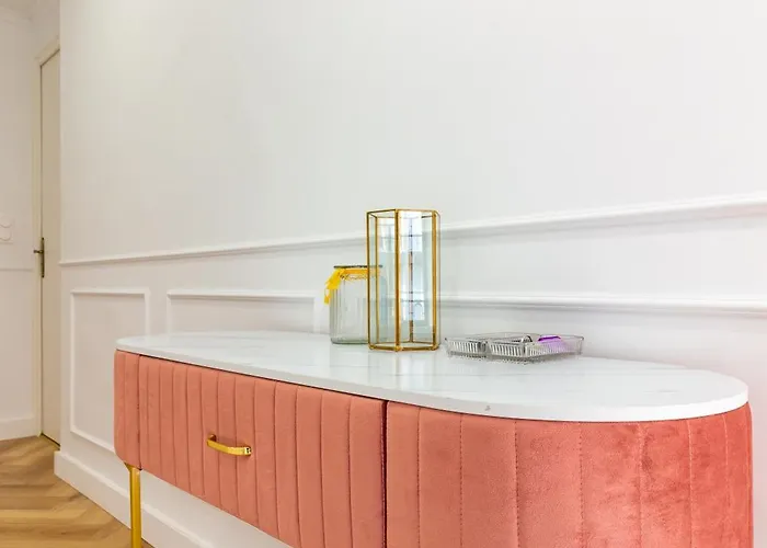 Aux Deux Clochers De Daire Troyes