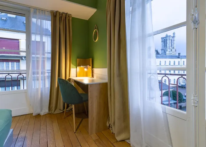 Daire Aux Deux Clochers De Troyes